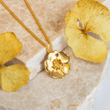 Beautiful Buttercup Necklace in Silver with 24ct Gold and Yellow Amber