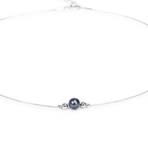 Delicate Single Stone Necklace in Silver and Black Pearl