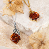 Rose Necklace in Silver and Cognac Amber