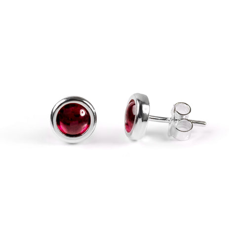 Small Round Stud Earrings in Silver and Garnet