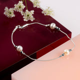 Bead Bracelet in Silver and White Pearl