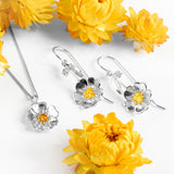 Beautiful Buttercup Necklace in Silver and Yellow Amber