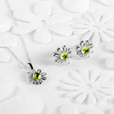 Daisy Stud Earrings in Silver and Peridot