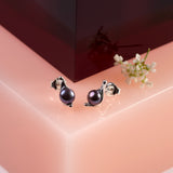 Elegant Stud Earrings in Silver and Black Pearl