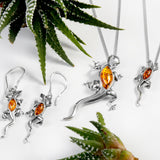 Small Climbing Lizard Necklace in Silver and Amber