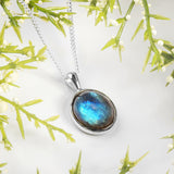Classic Oval Necklace in Silver and Labradorite