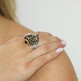 Hornet Ring in Silver and Amber