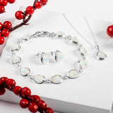 Classic Teardrop Link Bracelet in Silver and Moonstone