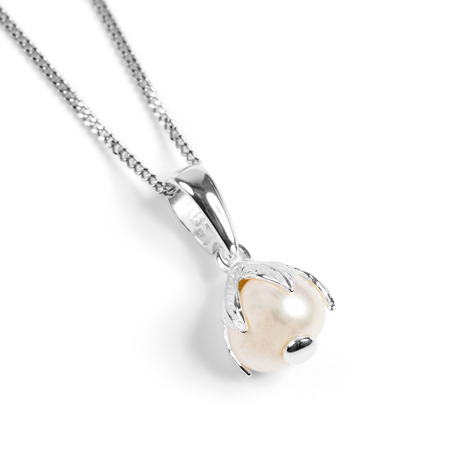 Natural Cultured Black Pearl Necklace in Silver